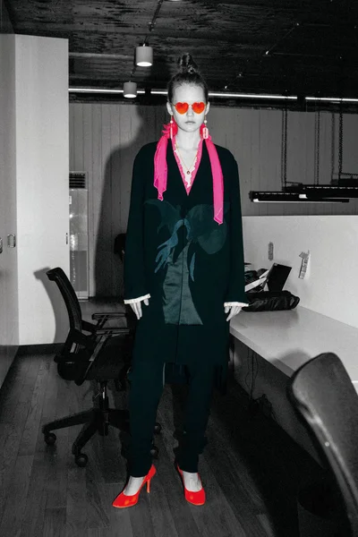 Look 3
